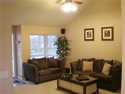 5th image of 2449 Lorraine Ct