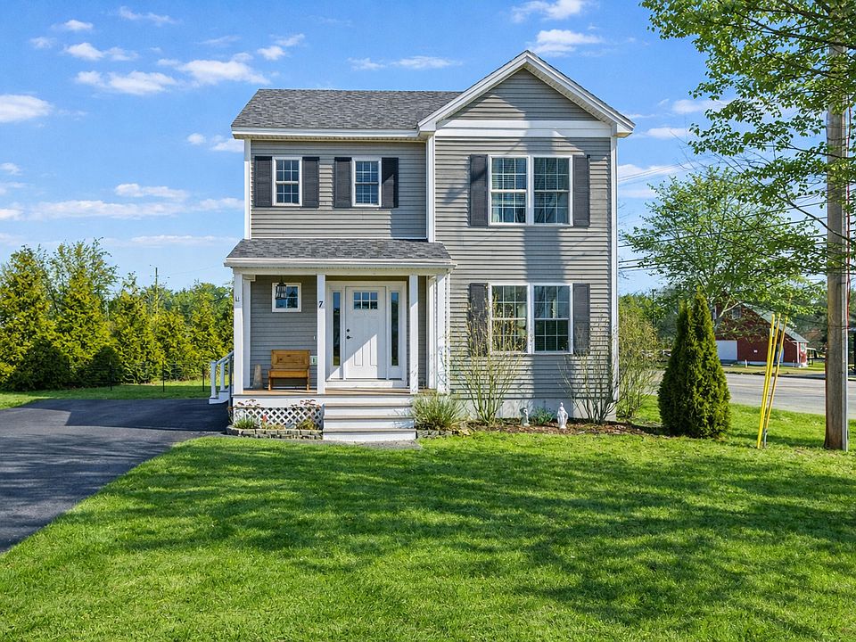 1st image of 7 Blue Spruce Farm Road