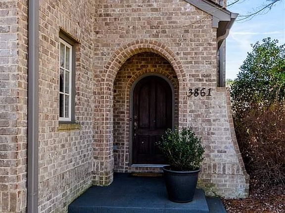 3rd image of 3861 Ross Park Dr