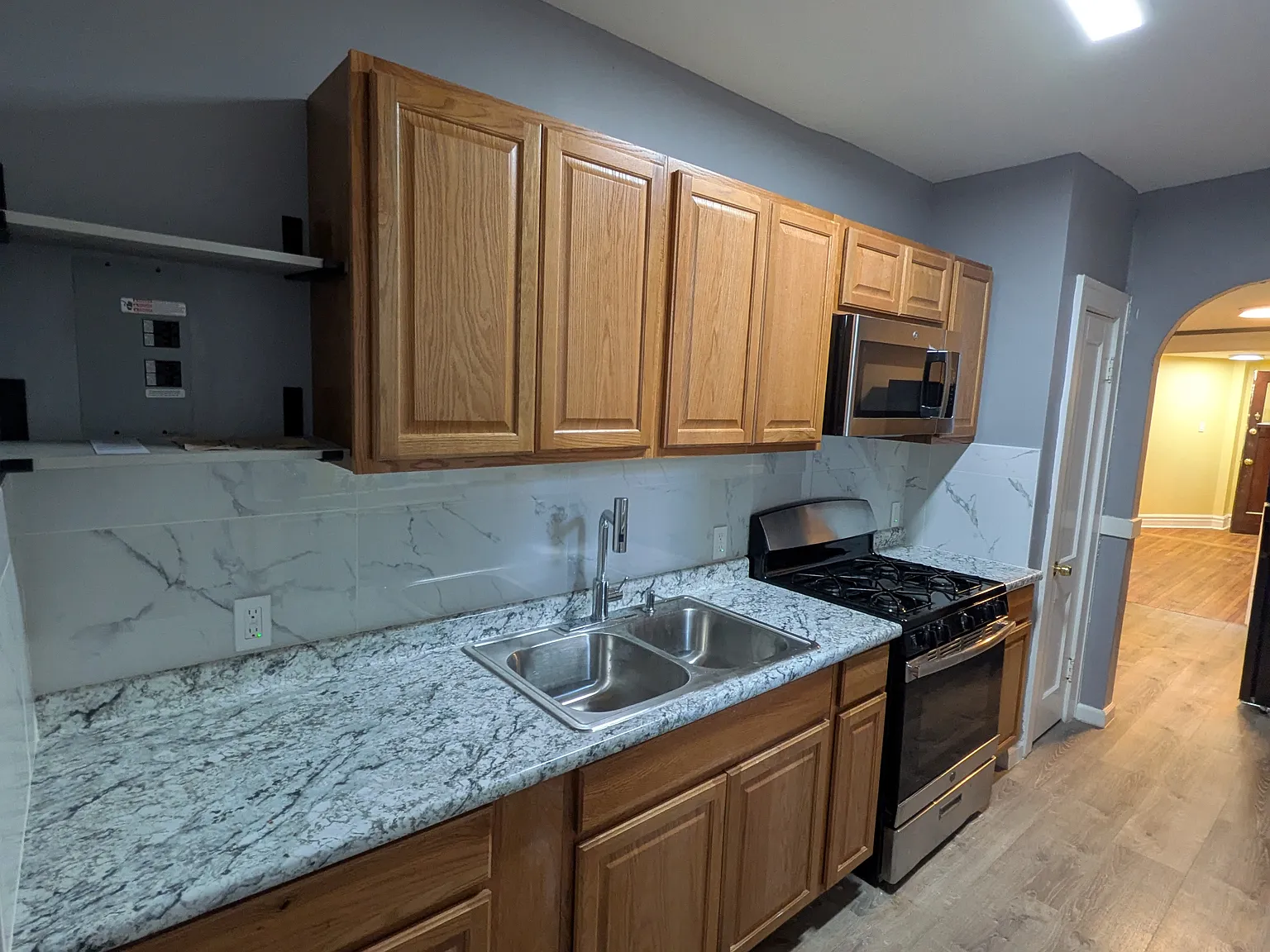 2 bed, 850 sqft, $1,100 — Photo 2