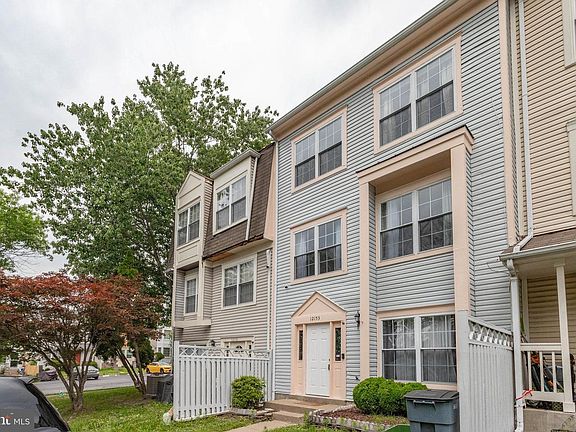 3rd image of 12153 Old Salem Ct