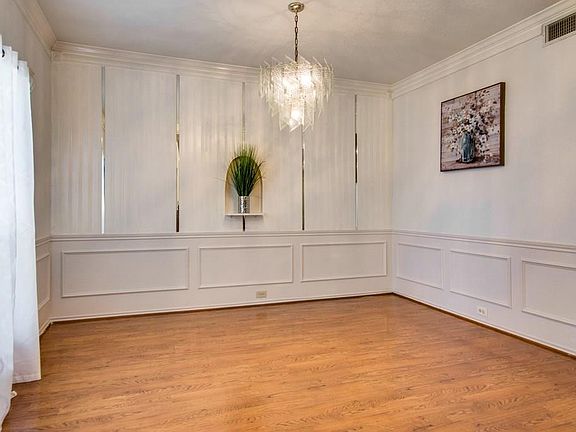 5th image of 4222 Juniper Ln