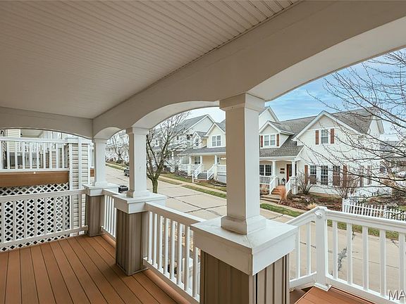 3rd image of 243 Vivaron Ave
