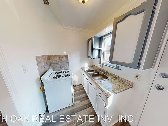 5th image of 1565 S Hobart Blvd #8948435
