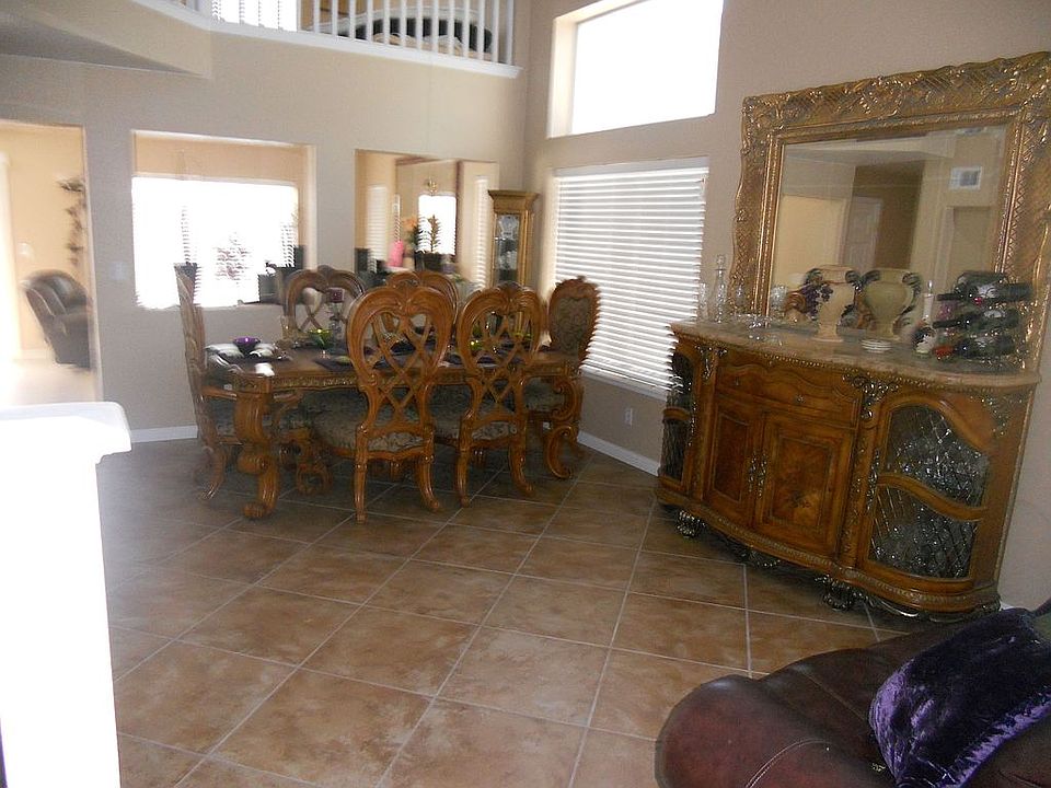 2nd image of 3648 Moonlight Way