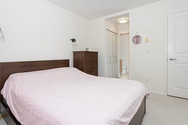 4 bed, 1525 sqft, $3,500 — Photo 4