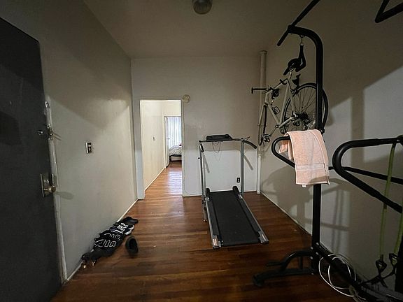 2nd image of 2163 2nd Ave APT 3S