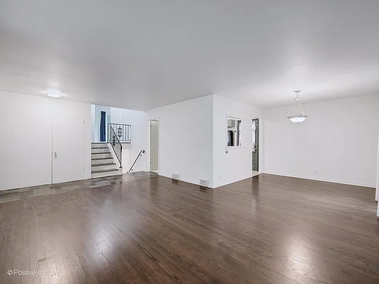 229 S Milton Ave — Photo 4