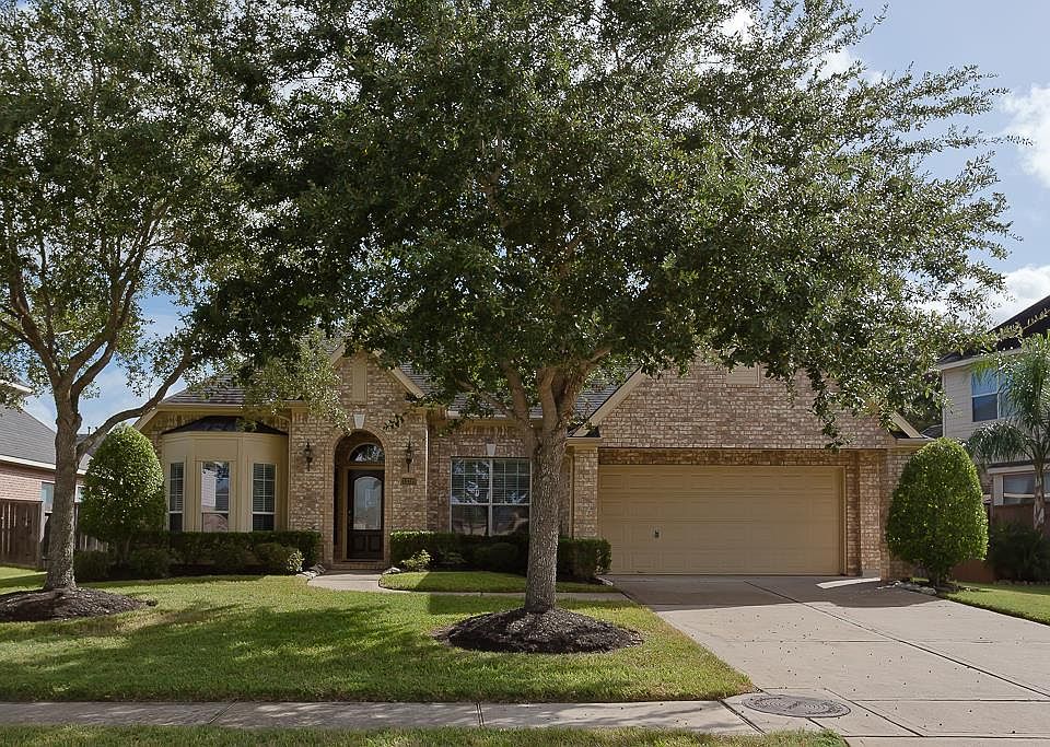 1st image of 13319 Larkhill Gardens Ln