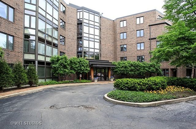 1st image of 601 Mulberry Pl APT 1C