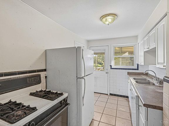4th image of 5601 Lester Rd
