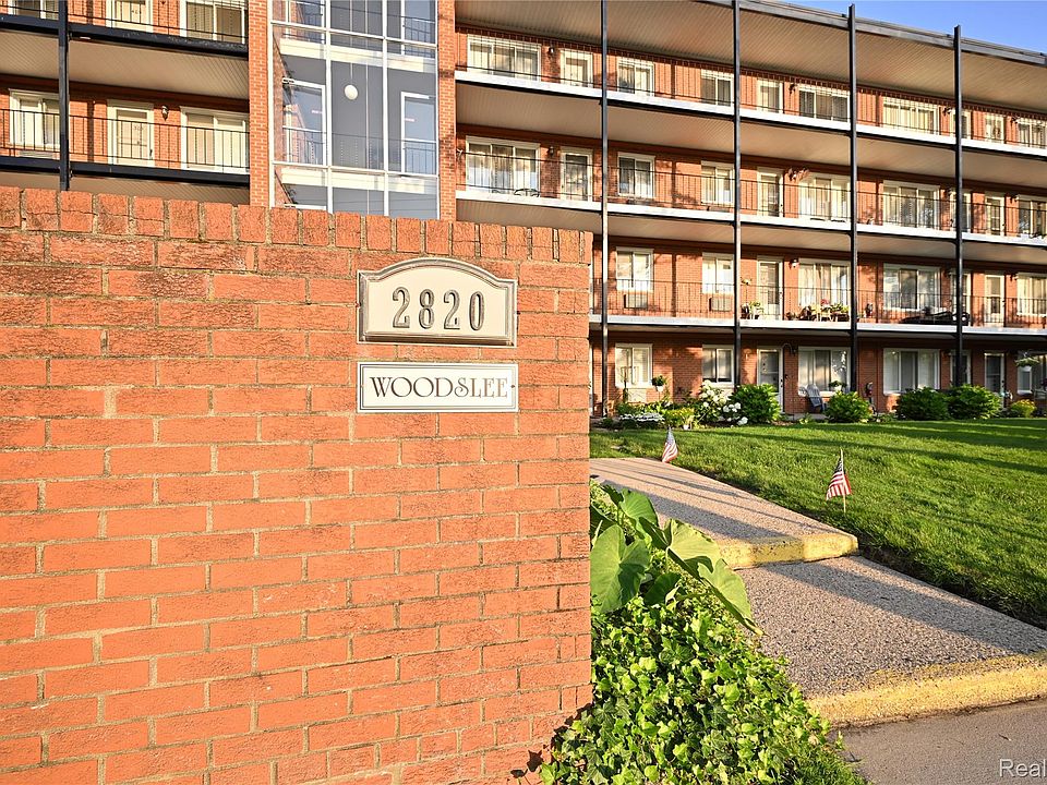 2820 Woodslee Dr Apt 405, photo 2
