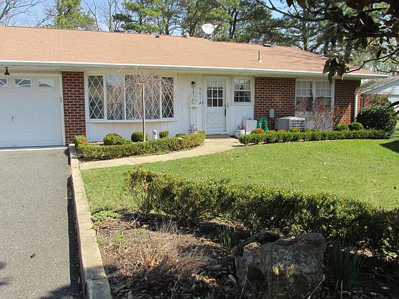2nd image of 961A Argyll Cir