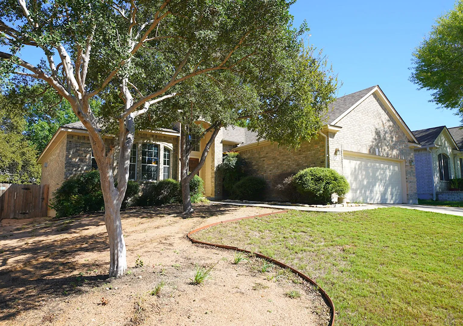 Stunning Single-Story Home Now Available in Deer Creek. Realtor Commission: $550 — Photo 3