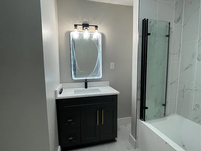 3020 Arbor St — Photo 8