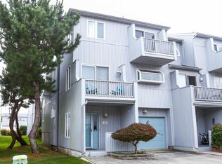 418 Sea Horse Rd, Brigantine, NJ 08203