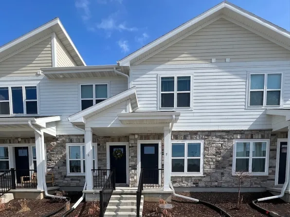 2908 Radicchio Dr, Madison, WI