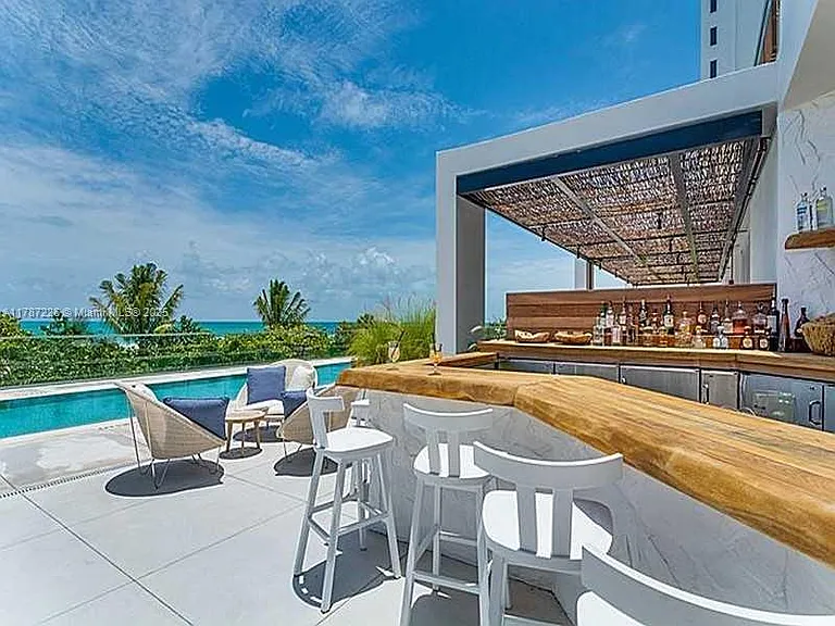 2301 Collins Ave #1221 — Photo 40
