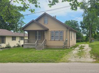1240 Market St, Sainte Genevieve, MO 63670