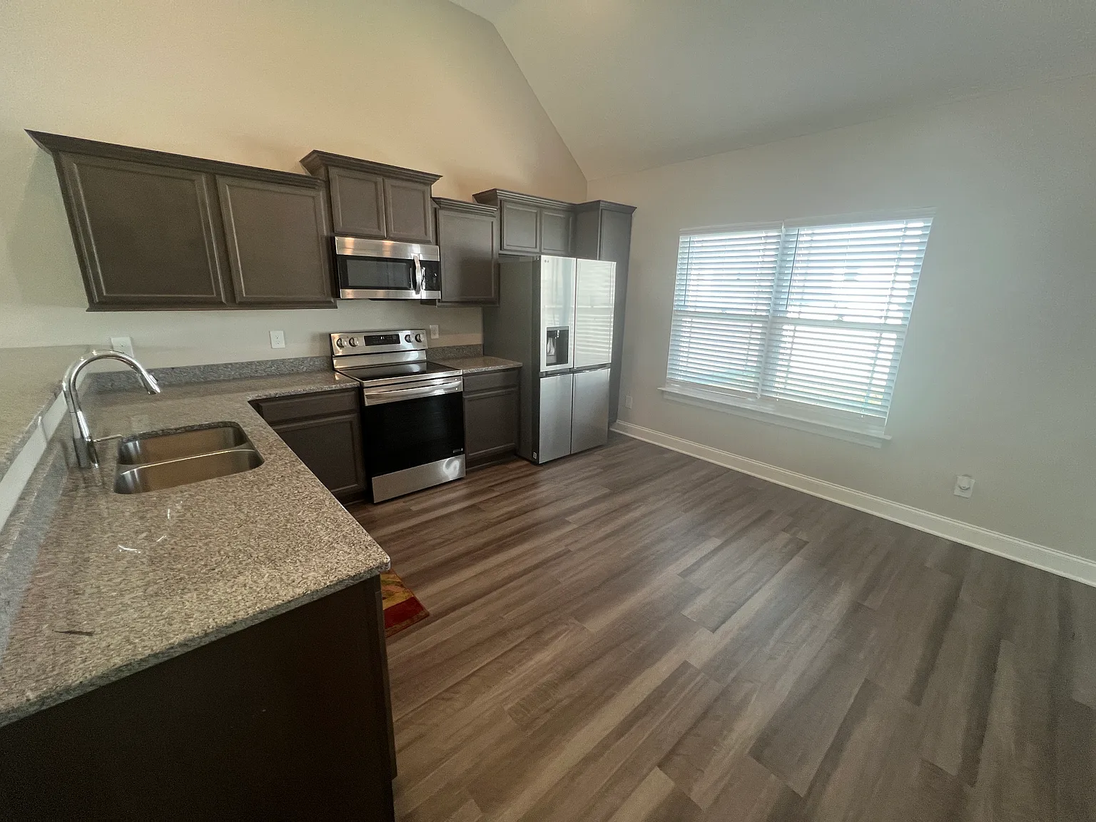 Beautiful 4-Bedroom Home in Christiana ? Built in 2024! — Photo 4