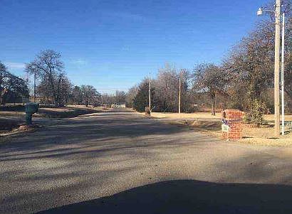 2nd image of 525 S Texas Ave