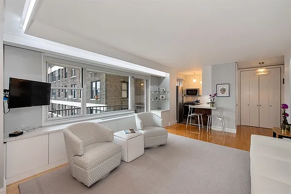 Sold by Corcoran | media 2