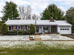 140 Sherwood Dr, Bloomsburg, PA 17815