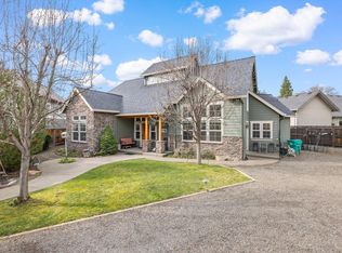 39 Falling Leaf Ln, Eagle Pt, OR 97524