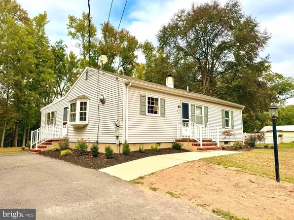 22 Meadowview Ln, New Lisbon, NJ 08064