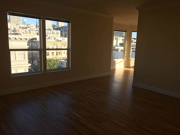 4th image of 1702 Washington St APT 401