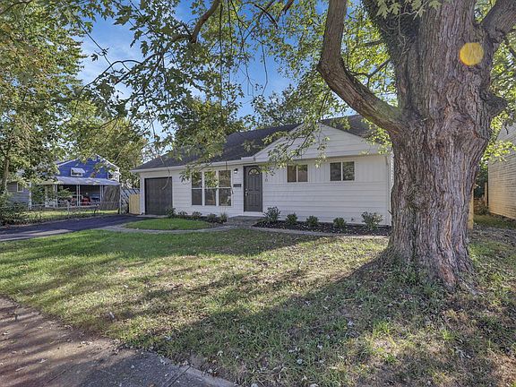 2nd image of 1130 Little Plum Ln