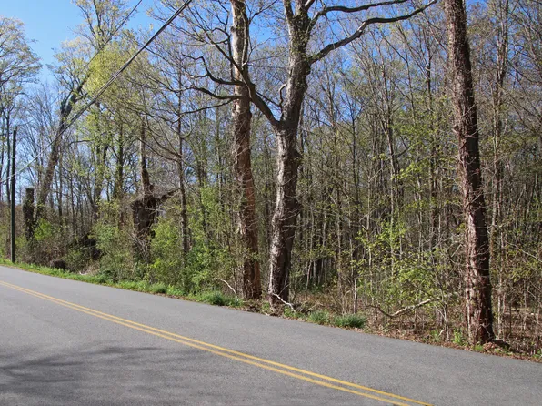 Clarke Road, Lebanon, CT 06249