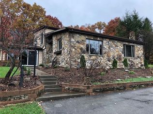 25 Hunter Ln, Indiana, PA 15701