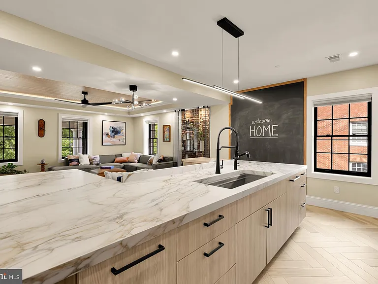 1010 Main Dr NW #PENTHOUSE — Photo 8