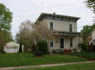293 Eastwood St, Geneva, OH 44041