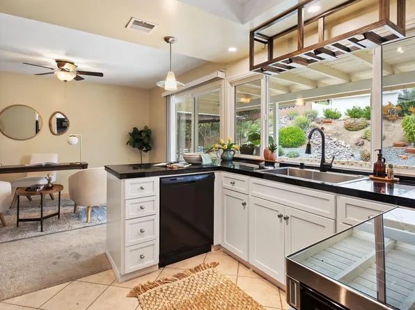 16598 Casero Rd, San Diego, CA 92128