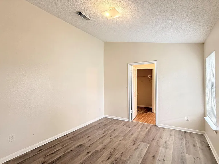 4626 Callery Creek Dr — Photo 8