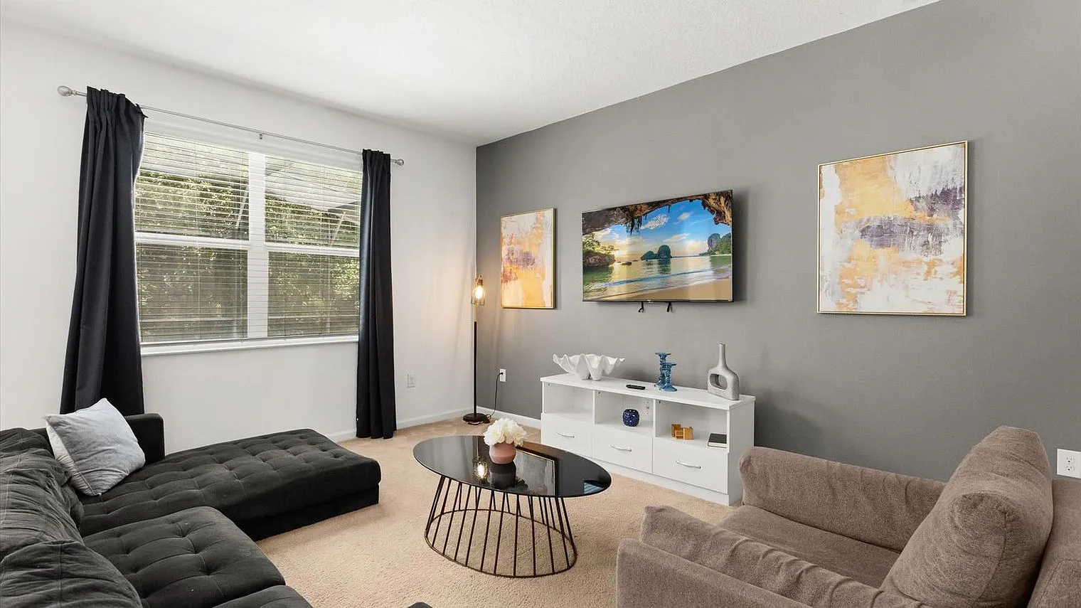 8 bed, 5.0 bath, 3239 sqft, $8,003 — Photo 1