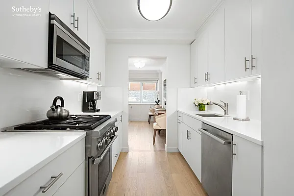 その他 apartamento #33 100 East 53rd Street #33A in Midtown, Manhattan | StreetEasy