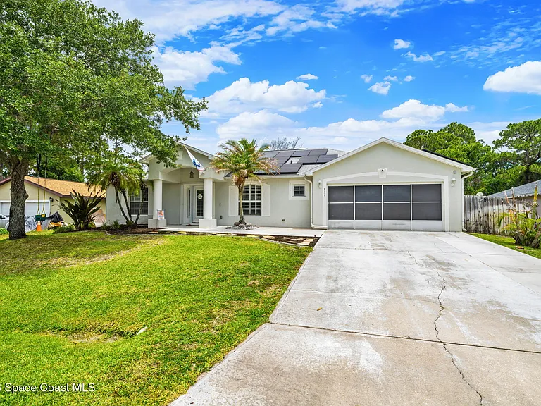 831 Koln Ct NW — Photo 34