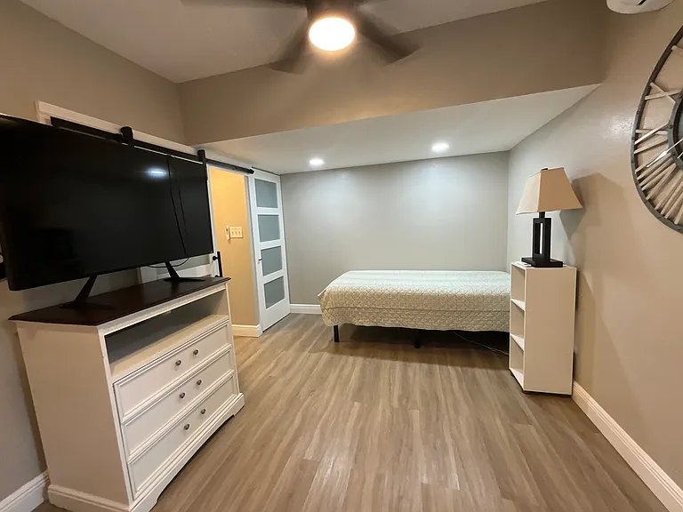 221 La Paz Dr #1 — Photo 12