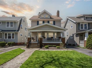 2152 Atkins Ave, Lakewood, OH