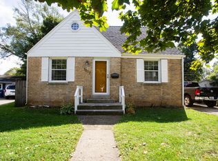 1007 Fairfield Ct W, Waukegan, IL 60085