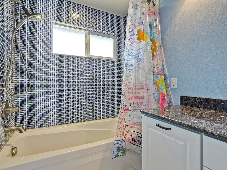 341 Hillsdale Ave — Photo 49