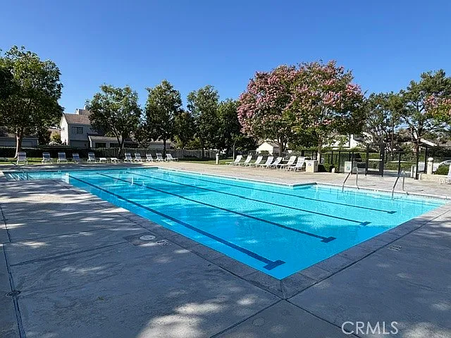 180 Greenmoor — Photo 17