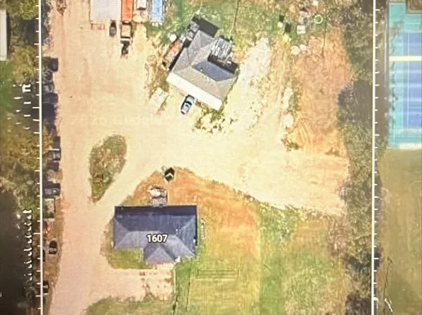 1607 Gault Rd, Houston, TX 77039