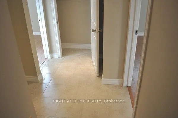 2 bed, $1,650 — Photo 4