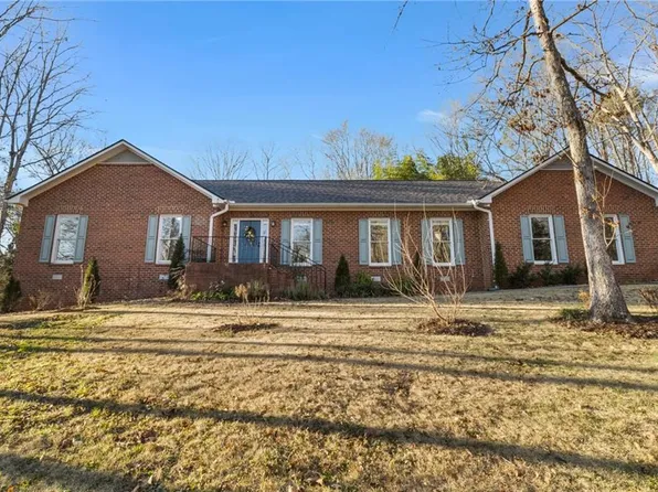 1031 Barnett Pl, Athens, GA 30605