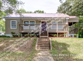 118 Edgewood Dr, Bessemer, AL 35023