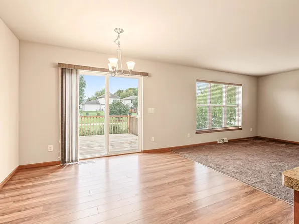 6115 Sledding Pkwy, Mc Farland, WI 53558